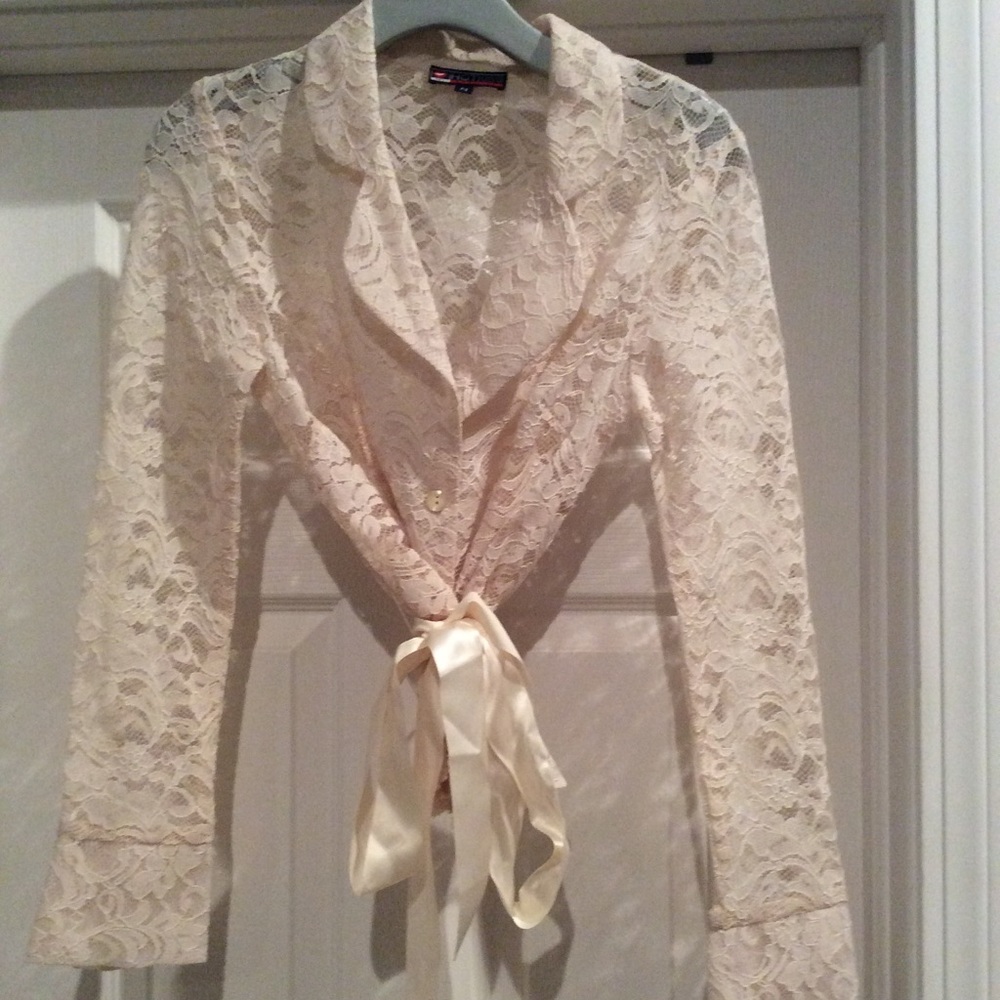 Hot kiss brand lace blazer - Picture 3 of 5